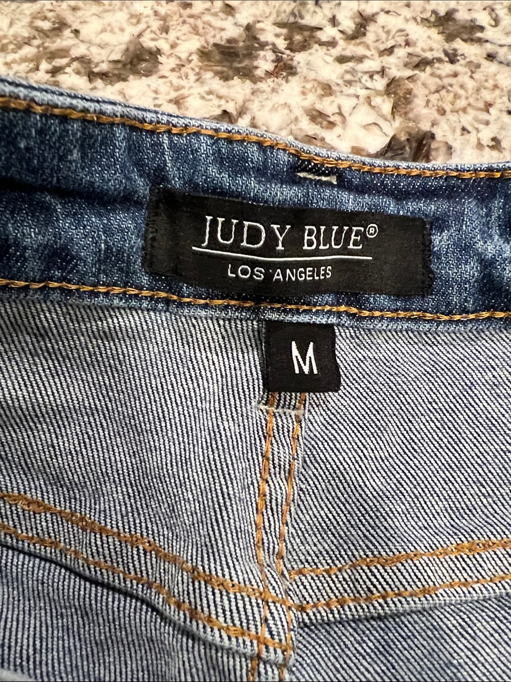Judy Blue Light Blue Denim Shorts with Contrast Stitching - Picture 2 of 8